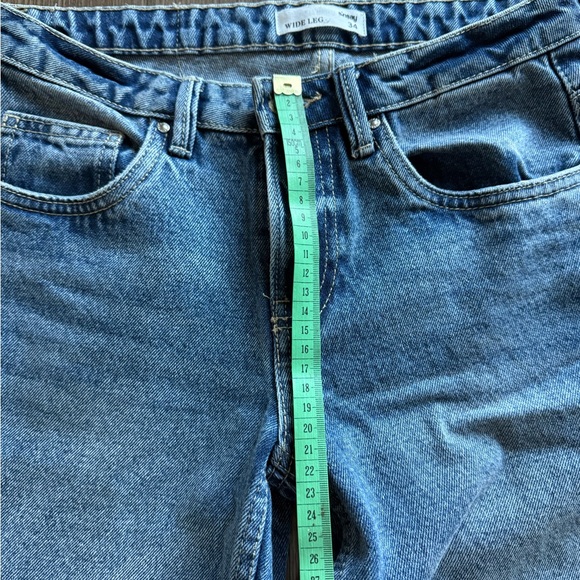 Low-rise, wide leg jeans - Picture 7 of 10